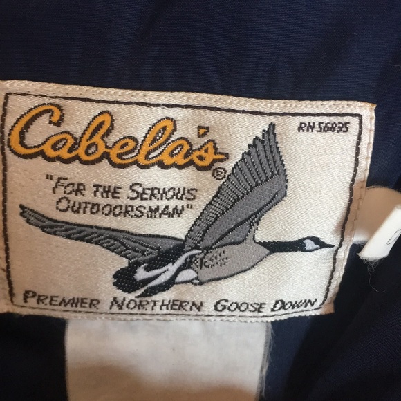 Cabela’s bulky green jacket. - Picture 3 of 7